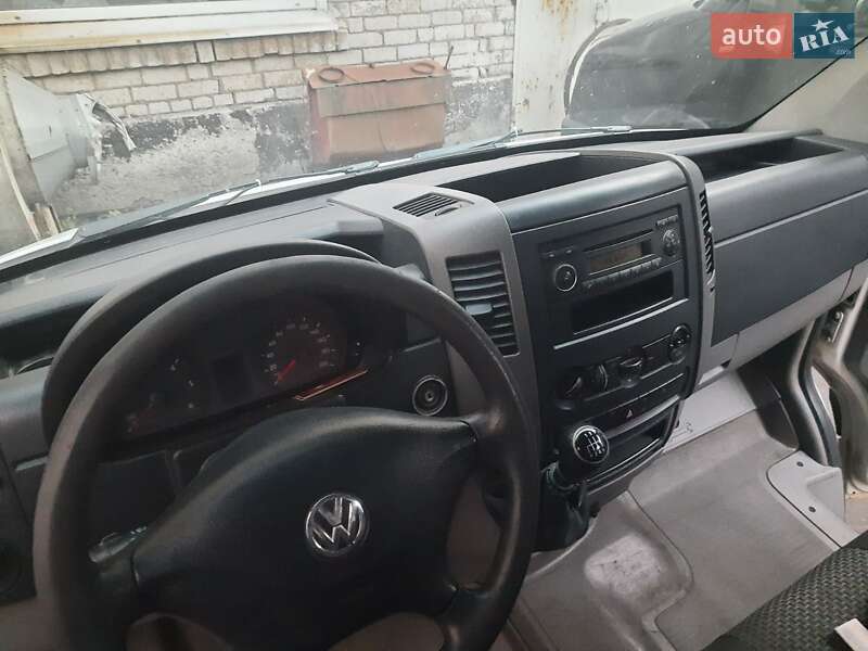 Грузовой фургон Volkswagen Crafter 2012 в Днепре