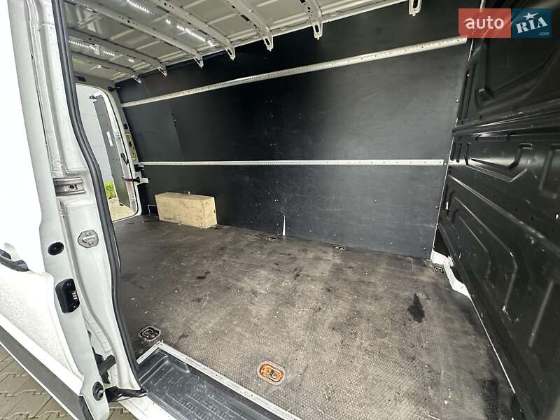 Грузовой фургон Volkswagen Crafter 2021 в Черновцах