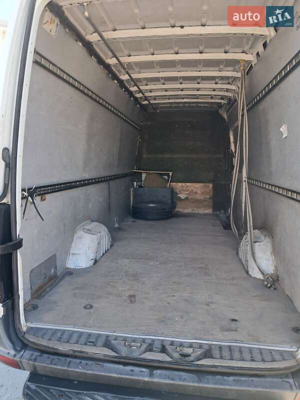 Грузовой фургон Volkswagen Crafter 2011 в Одессе