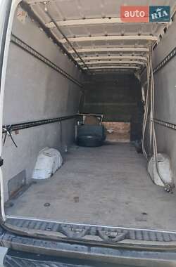 Грузовой фургон Volkswagen Crafter 2011 в 
