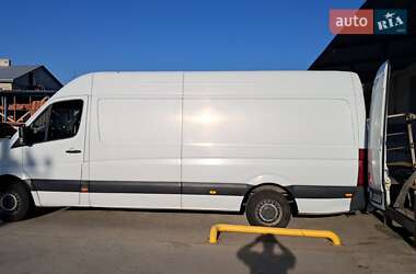 Грузовой фургон Volkswagen Crafter 2011 в 