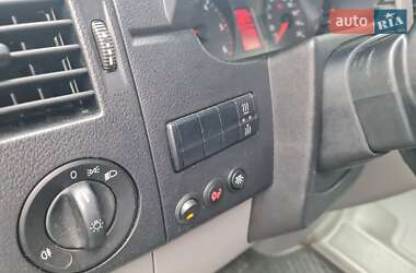 Грузовой фургон Volkswagen Crafter 2015 в 