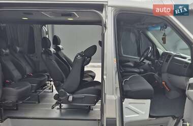 Грузопассажирский фургон Volkswagen Crafter 2011 в 