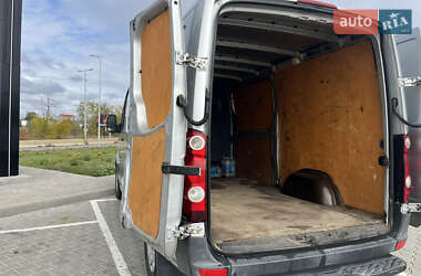 Грузовой фургон Volkswagen Crafter 2011 в 
