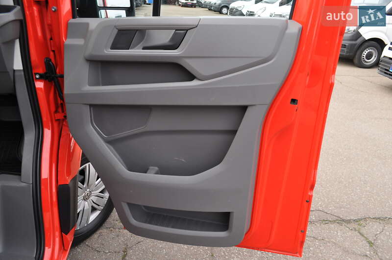 Грузовой фургон Volkswagen Crafter 2019 в Киеве