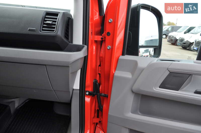 Грузовой фургон Volkswagen Crafter 2019 в Киеве