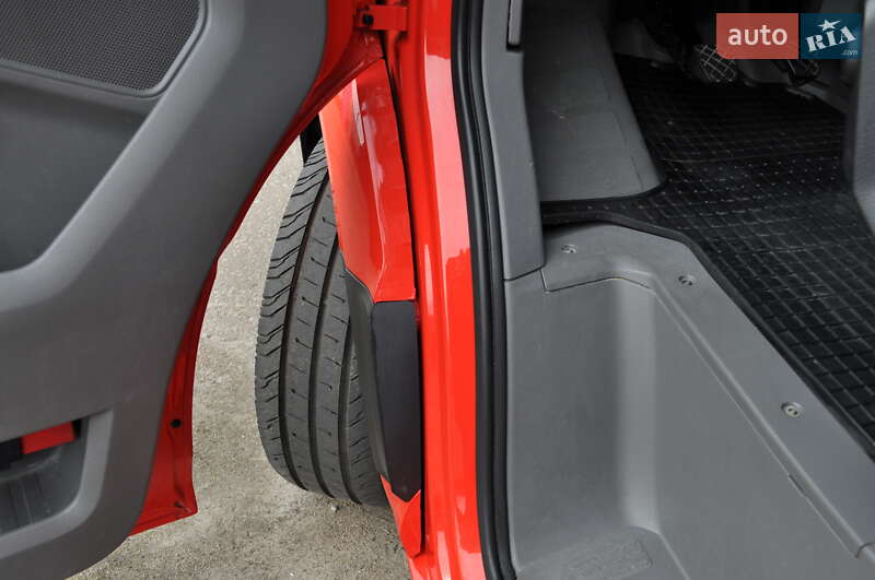 Грузовой фургон Volkswagen Crafter 2019 в Киеве