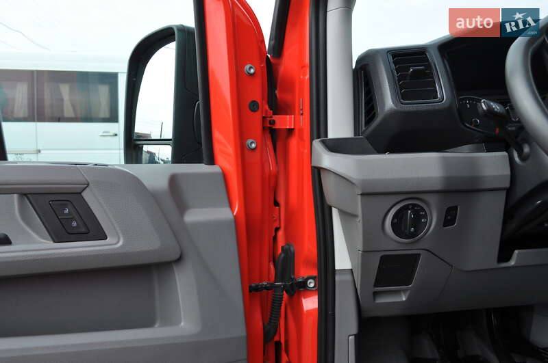 Грузовой фургон Volkswagen Crafter 2019 в Киеве