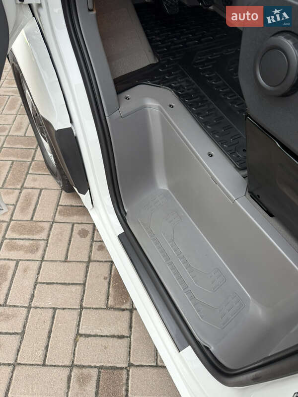 Грузовой фургон Volkswagen Crafter 2021 в Киеве
