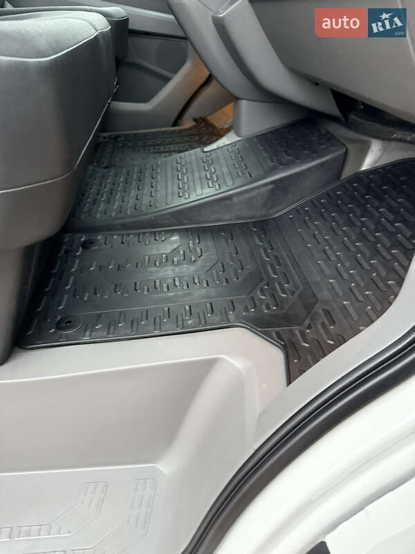 Грузовой фургон Volkswagen Crafter 2021 в Киеве