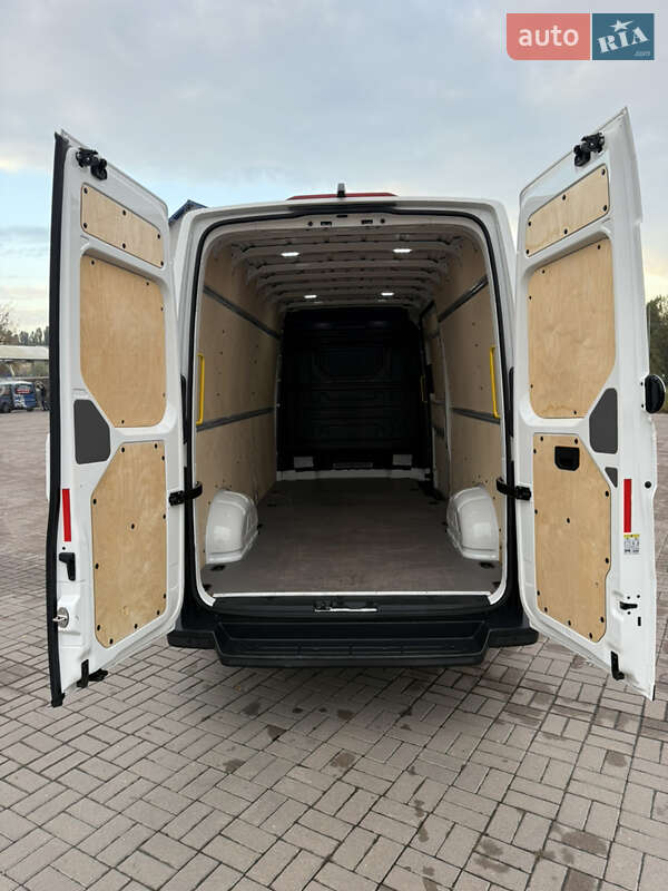 Грузовой фургон Volkswagen Crafter 2021 в Киеве
