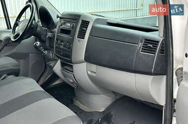 Микроавтобус грузовой (до 3,5т) Volkswagen Crafter 2013 в 
