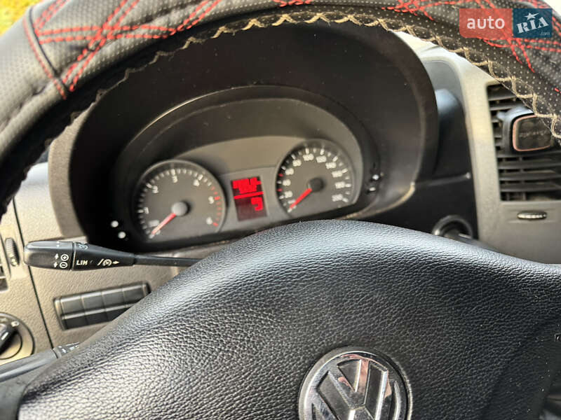 Грузовой фургон Volkswagen Crafter 2015 в Тячеве