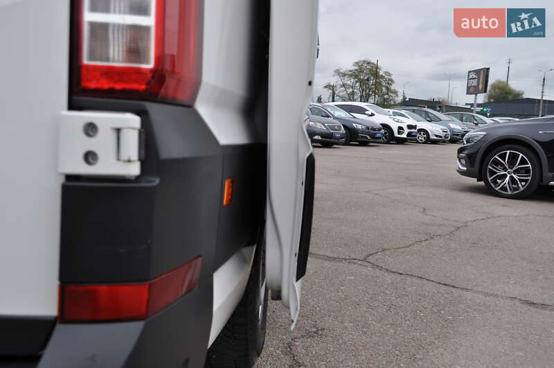 Вантажний фургон Volkswagen Crafter 2021 в Києві