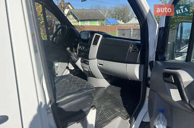 Грузовой фургон Volkswagen Crafter 2013 в  фото 12 Грузовой фургон Volkswagen Crafter 2013 в