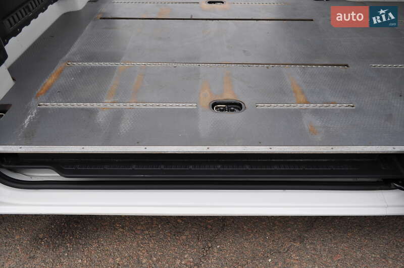 Вантажний фургон Volkswagen Crafter 2021 в Києві фото 25 Вантажний фургон Volkswagen Crafter 2021 в Києві