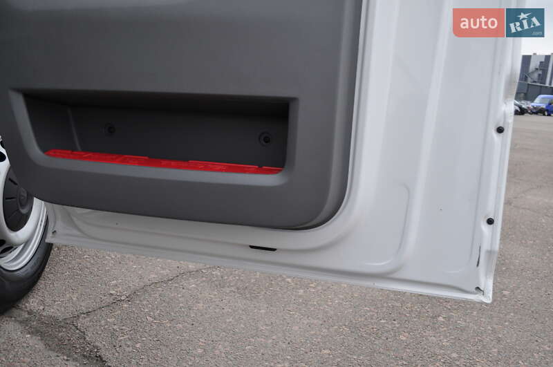 Вантажний фургон Volkswagen Crafter 2021 в Києві фото 36 Вантажний фургон Volkswagen Crafter 2021 в Києві