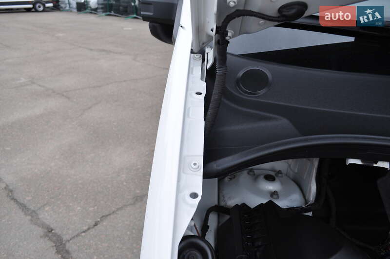 Вантажний фургон Volkswagen Crafter 2021 в Києві фото 68 Вантажний фургон Volkswagen Crafter 2021 в Києві