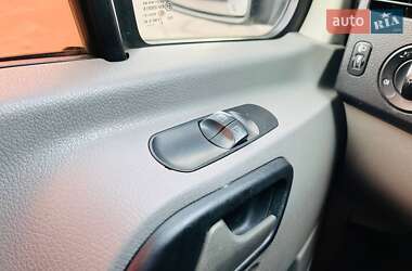 Мікроавтобус Volkswagen Crafter 2009 в  фото 35 Мікроавтобус Volkswagen Crafter 2009 в