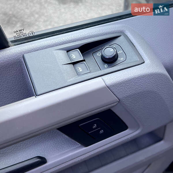 Вантажний фургон Volkswagen Crafter 2020 в Києві