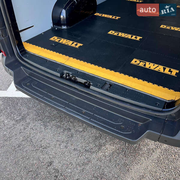 Вантажний фургон Volkswagen Crafter 2020 в Києві