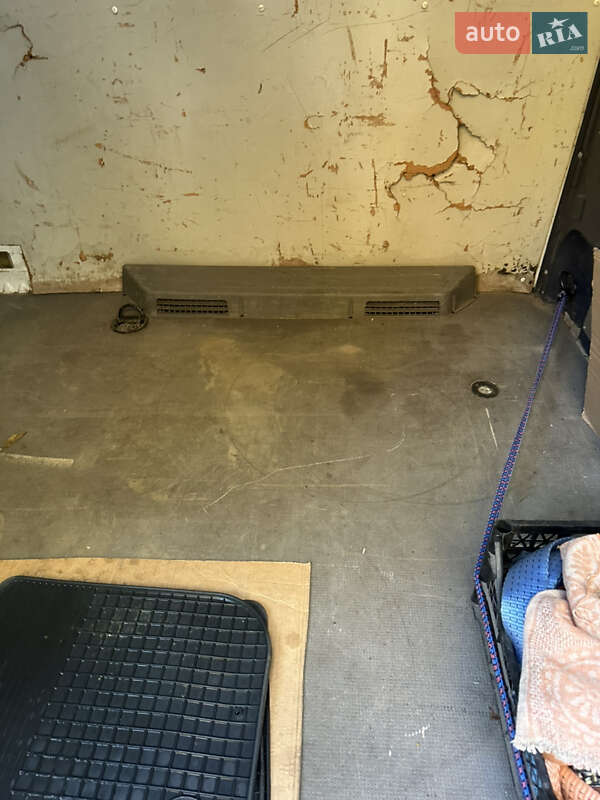 Вантажний фургон Volkswagen Crafter 2014 в Києві