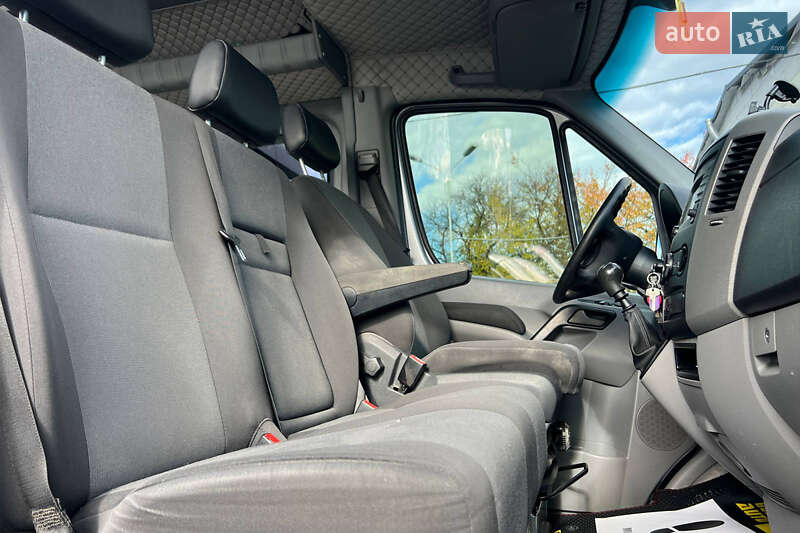 Вантажопасажирський фургон Volkswagen Crafter 2014 в Івано-Франківську фото 6 Вантажопасажирський фургон Volkswagen Crafter 2014 в Івано-Франківську