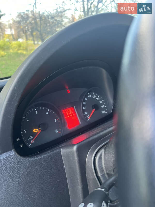 Вантажний фургон Volkswagen Crafter 2016 в Чернівцях