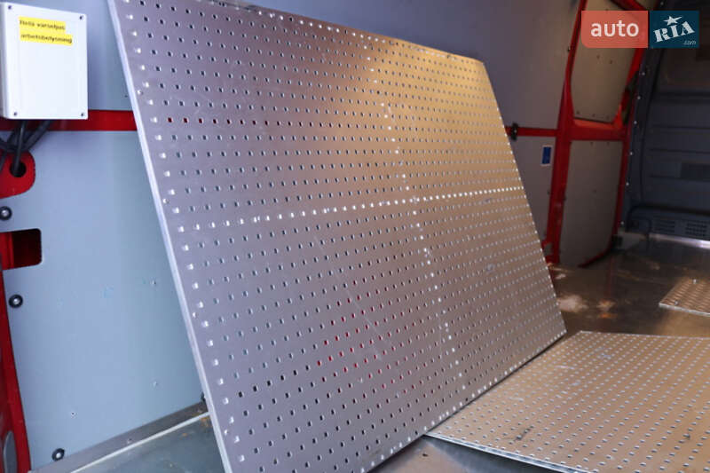 Вантажний фургон Volkswagen Crafter 2015 в Рівному фото 10 Вантажний фургон Volkswagen Crafter 2015 в Рівному