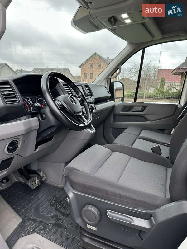 Вантажопасажирський фургон Volkswagen Crafter 2017 в Почаєві