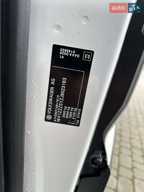 Вантажопасажирський фургон Volkswagen Crafter 2017 в Почаєві