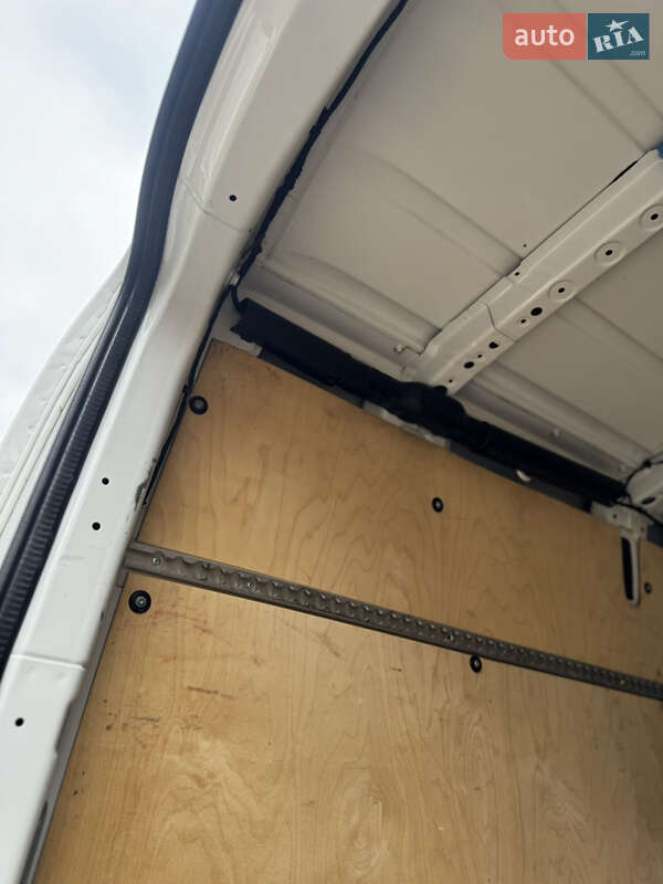 Грузовой фургон Volkswagen Crafter 2015 в Иршаве фото 21 Грузовой фургон Volkswagen Crafter 2015 в Иршаве