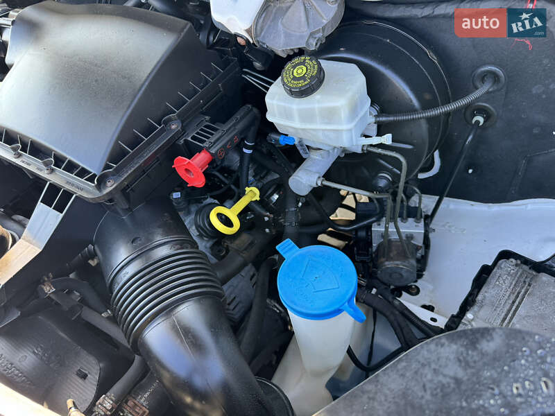 Вантажопасажирський фургон Volkswagen Crafter 2015 в Ковелі фото 32 Вантажопасажирський фургон Volkswagen Crafter 2015 в Ковелі