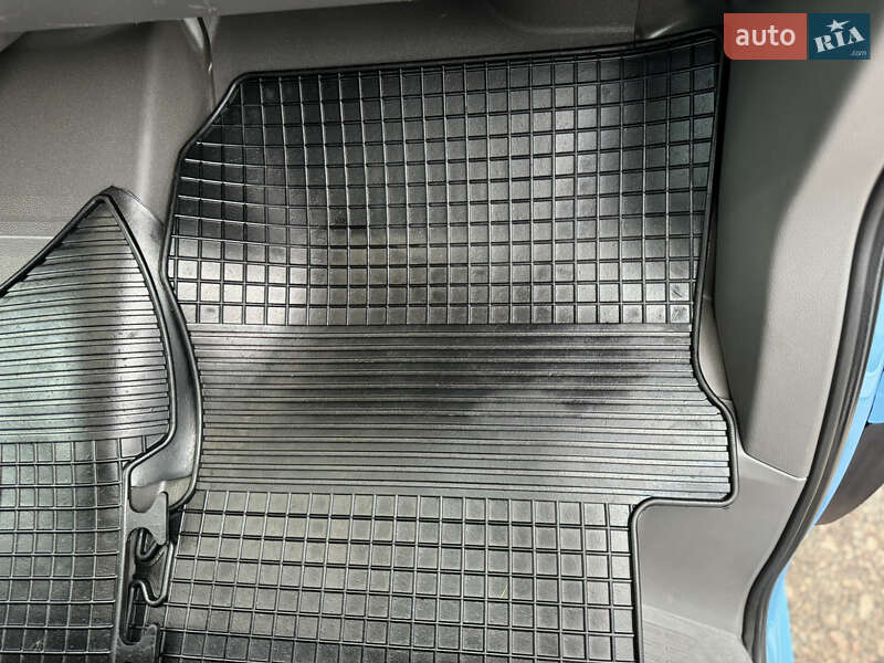 Грузовой фургон Volkswagen Crafter 2021 в Киеве