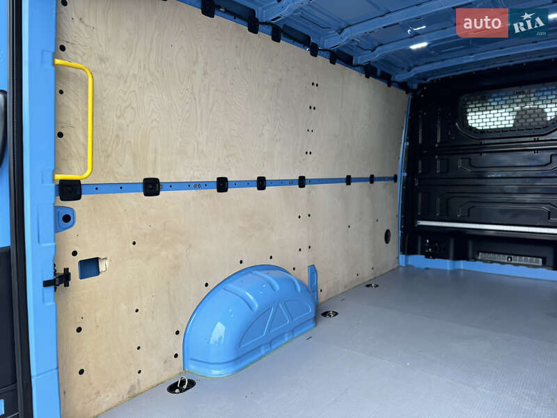 Грузовой фургон Volkswagen Crafter 2021 в Киеве