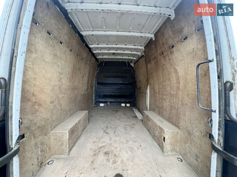 Вантажний фургон Volkswagen Crafter 2014 в Одесі