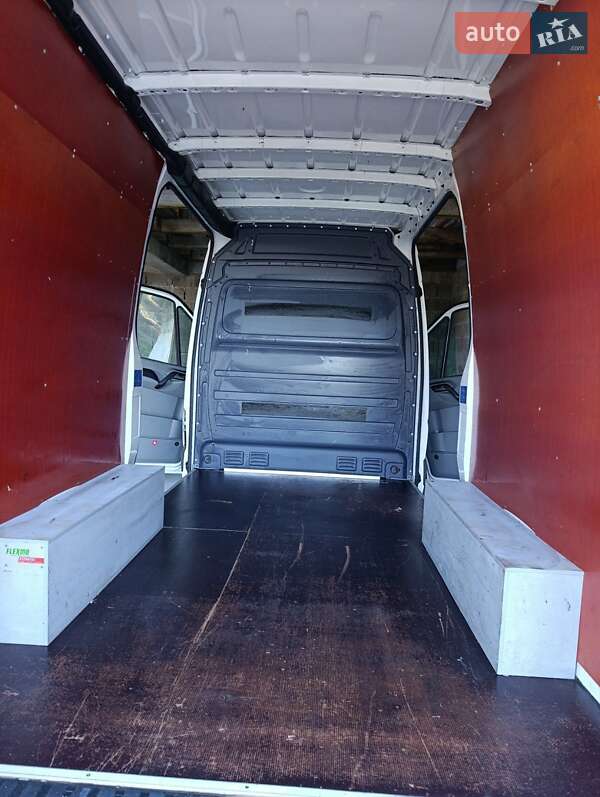 Вантажний фургон Volkswagen Crafter 2015 в Почаєві