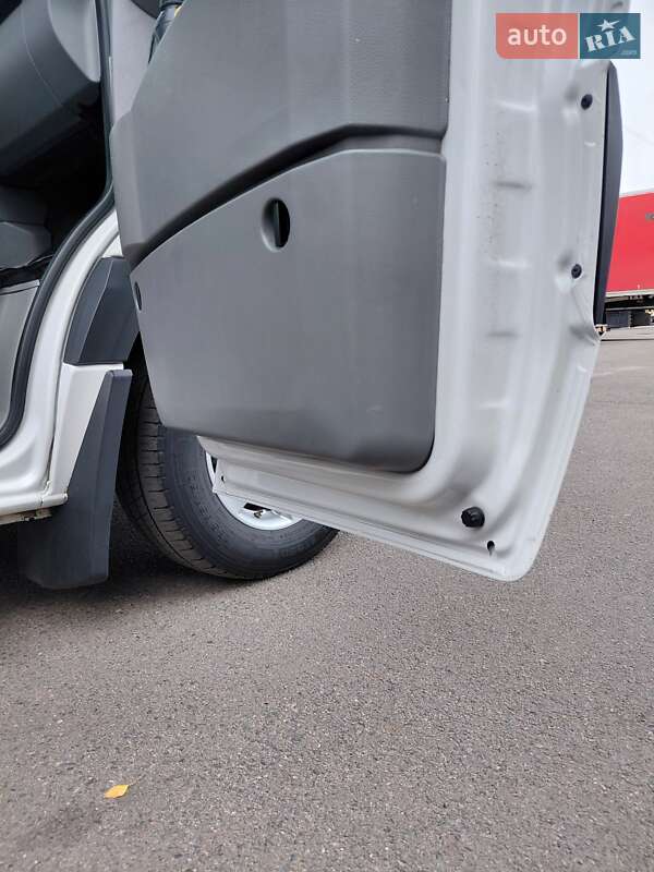 Минивэн Volkswagen Crafter 2012 в Кривом Роге