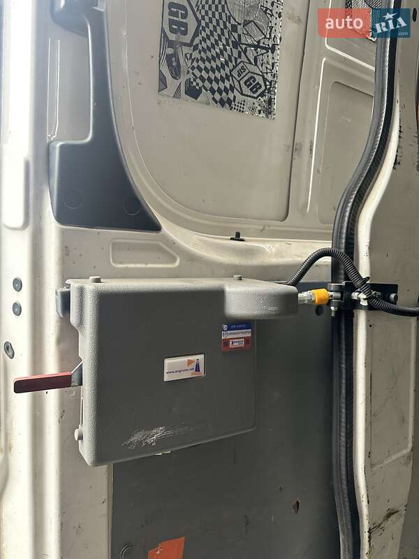 Вантажний фургон Volkswagen Crafter 2013 в Білогородці
