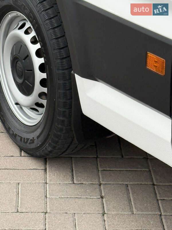 Грузовой фургон Volkswagen Crafter 2021 в Киеве