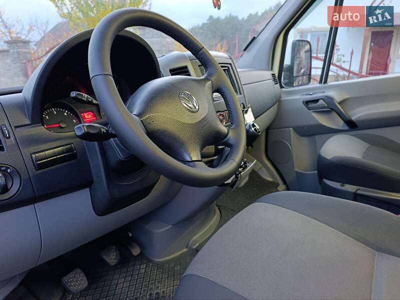 Эвакуатор Volkswagen Crafter 2015 в Кременце фото 7 Эвакуатор Volkswagen Crafter 2015 в Кременце