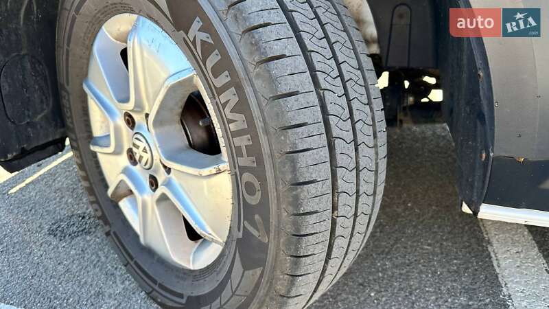 Автовоз Volkswagen Crafter 2018 в Ужгороді