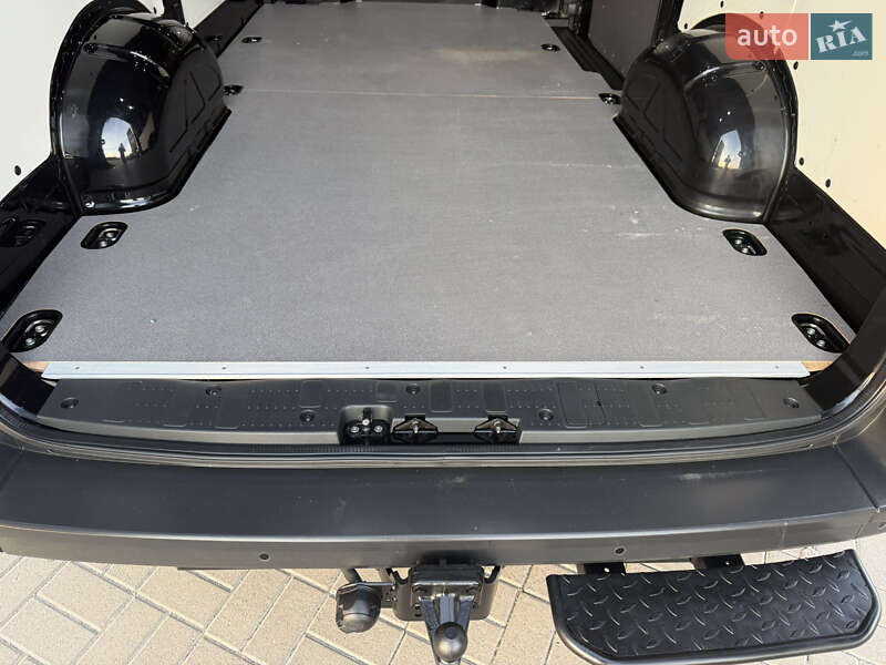 Вантажний фургон Volkswagen Crafter 2021 в Києві фото 107 Вантажний фургон Volkswagen Crafter 2021 в Києві