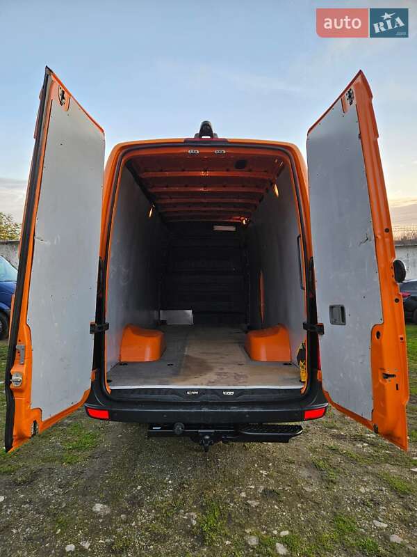 Грузовой фургон Volkswagen Crafter 2014 в Луцке фото 15 Грузовой фургон Volkswagen Crafter 2014 в Луцке