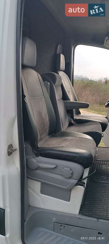 Грузовой фургон Volkswagen Crafter 2007 в Великой Александровке
