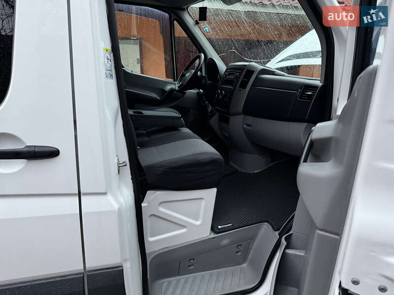 Вантажний фургон Volkswagen Crafter 2011 в Тячеві фото 71 Вантажний фургон Volkswagen Crafter 2011 в Тячеві