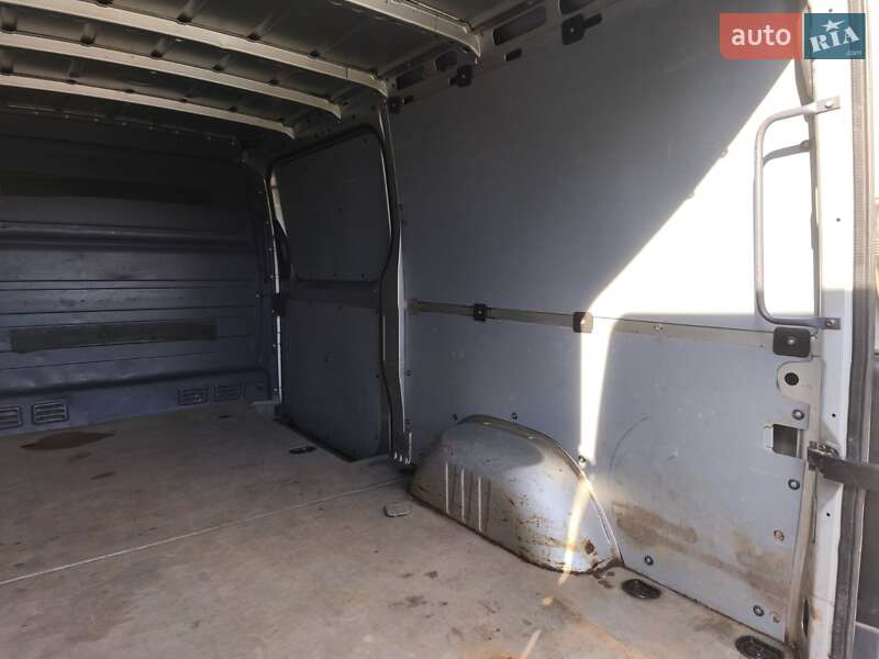 Вантажний фургон Volkswagen Crafter 2014 в Чернівцях фото 10 Вантажний фургон Volkswagen Crafter 2014 в Чернівцях