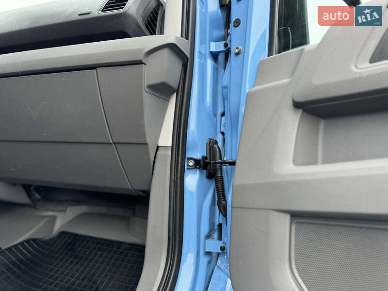 Борт Volkswagen Crafter 2021 в Києві фото 112 Борт Volkswagen Crafter 2021 в Києві