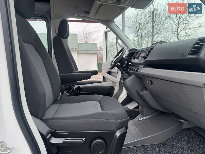 Грузопассажирский фургон Volkswagen Crafter 2019 в Ровно