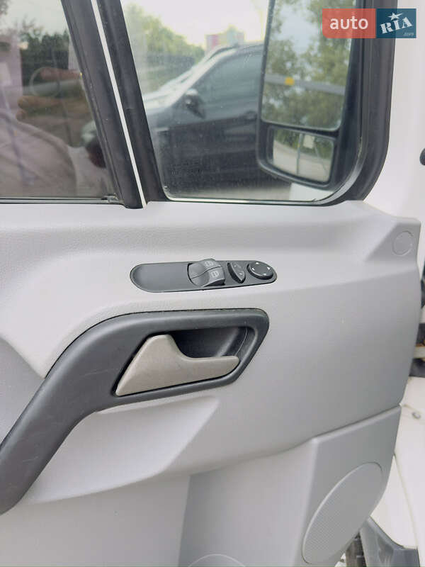 Вантажний фургон Volkswagen Crafter 2015 в Іршаві фото 15 Вантажний фургон Volkswagen Crafter 2015 в Іршаві